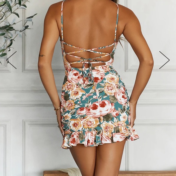 Hello Molly finding paradise green dress - Picture 3 of 3